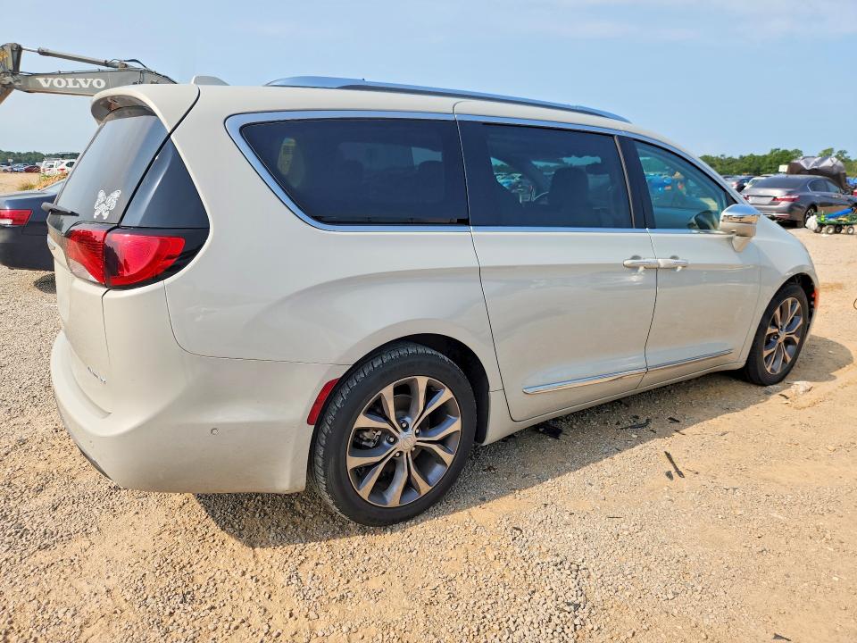 Продаж на аукціоні авто 2017 Chrysler Pacifica, vin: 2C4RC1GGXHR665187, номер лоту: 62694786