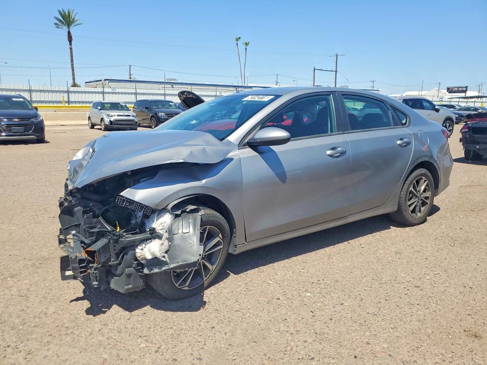 63143116 :رقم المزاد ، 3KPF24AD1RE738505 vin ، 2024 Kia Forte مزاد بيع