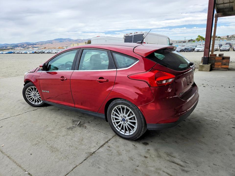 Продажа на аукционе авто 2015 Ford Focus, vin: 1FADP3R43FL222095, номер лота: 61425246