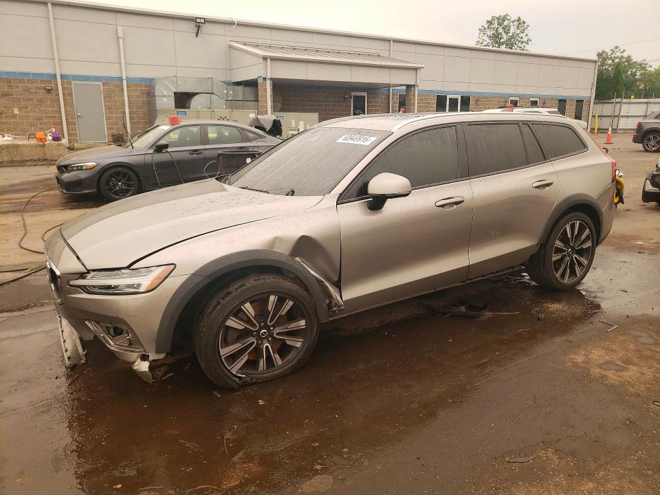 Aukcja sprzedaży 2020 Volvo V60 Cross Country, vin: YV4102WK5L1041566, numer aukcji: 60949916