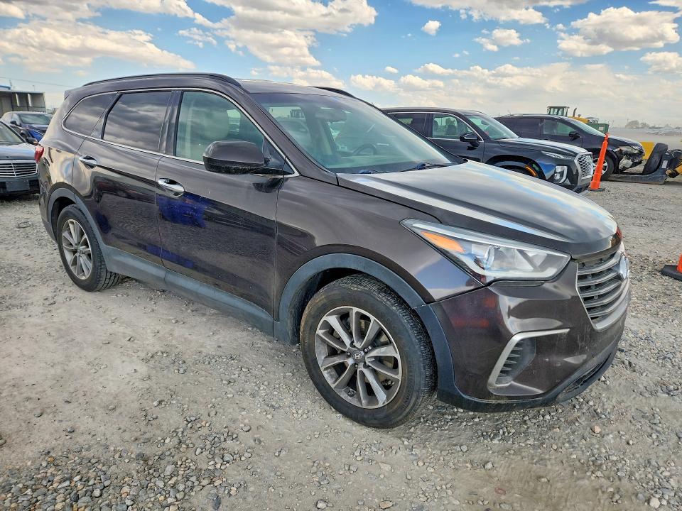 Продажа на аукционе авто 2017 Hyundai Santa Fe, vin: KM8SMDHF6HU220157, номер лота: 63473456