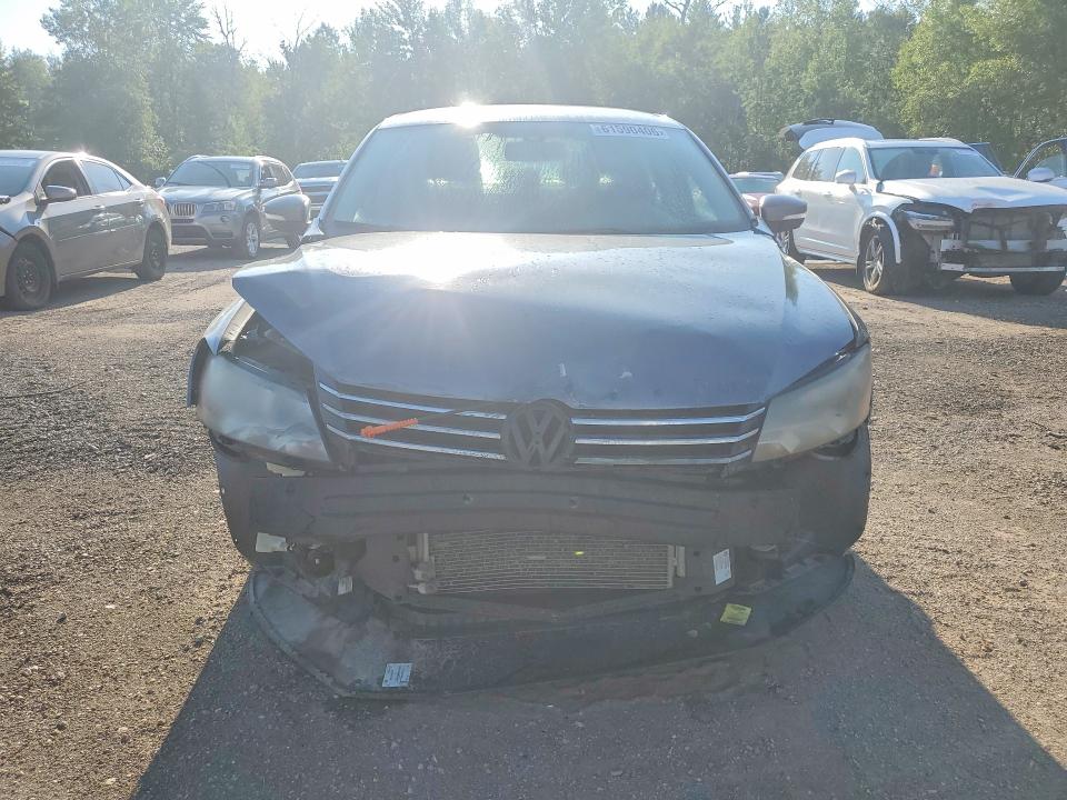 Продажа на аукционе авто 2013 Volkswagen Passat, vin: 1VWAH7A39DC091706, номер лота: 61590406