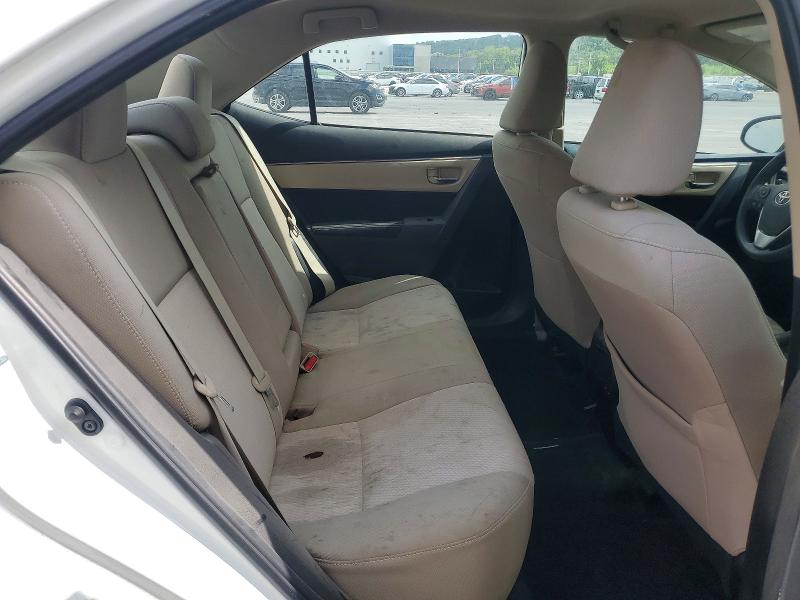 61298956 :رقم المزاد ، 5YFBURHE3FP246153 vin ، 2015 Toyota Corolla مزاد بيع