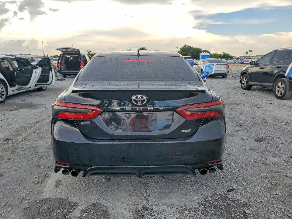 2021 Toyota Camry მანქანა იყიდება აუქციონზე, vin: 4T1K61AK1MU442972, აუქციონის ნომერი: 60131176