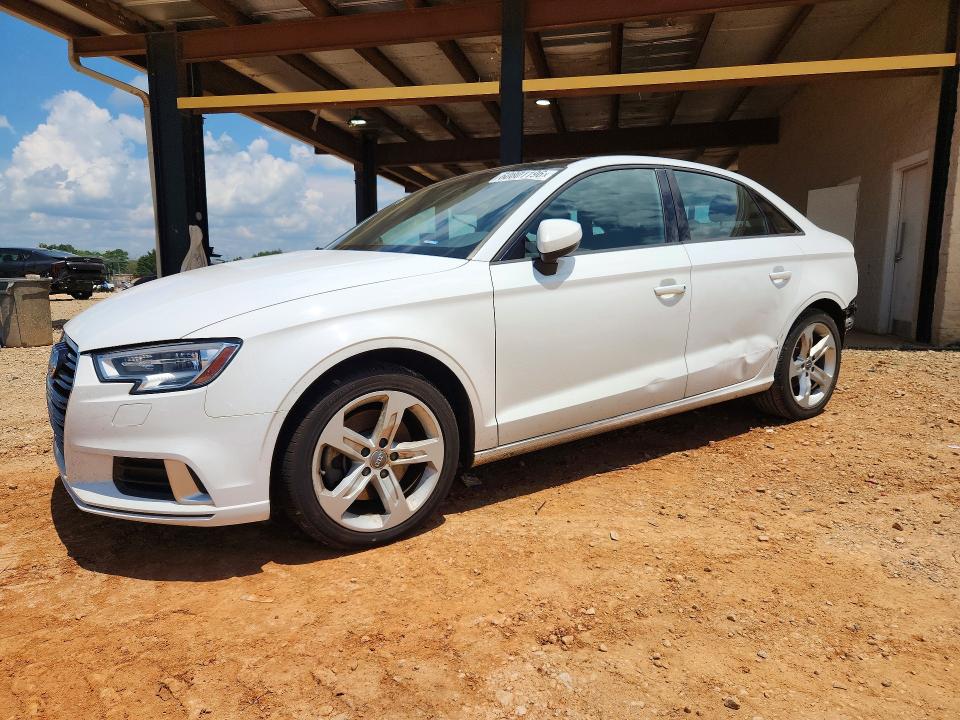 2017 Audi A3 მანქანა იყიდება აუქციონზე, vin: WAUAUGFFXH1052638, აუქციონის ნომერი: 60801196