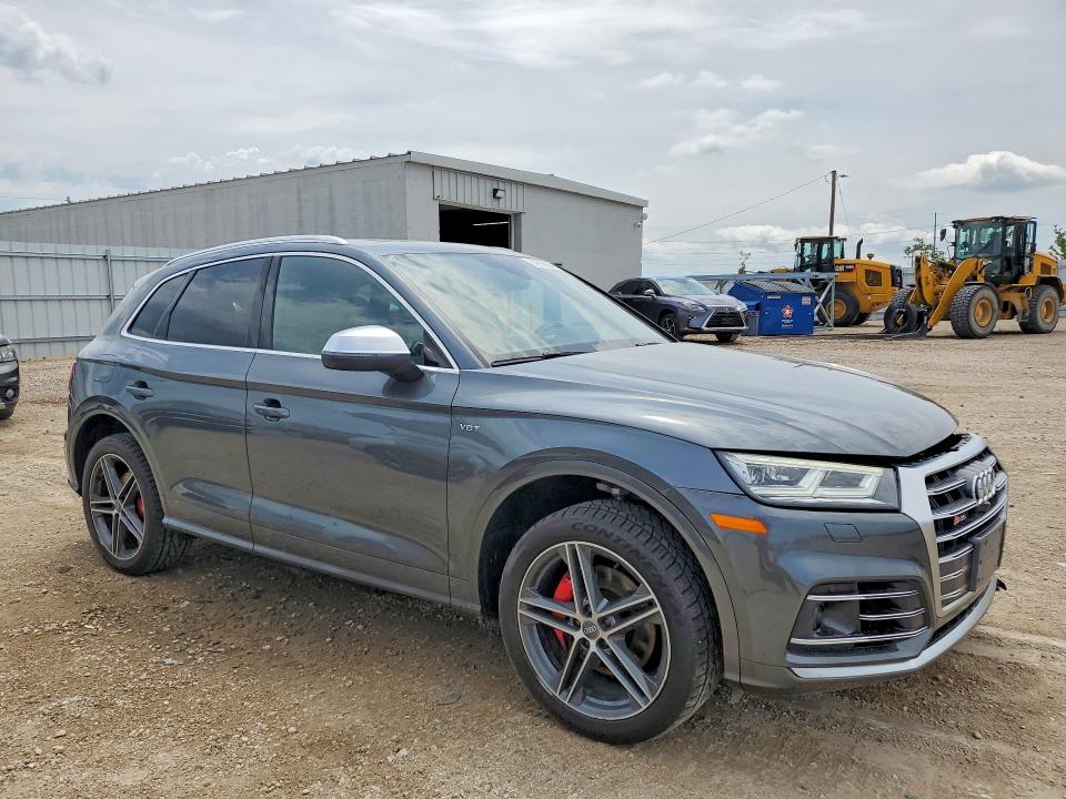 59956386 :رقم المزاد ، WA1C4AFY7J2052147 vin ، 2018 Audi Sq5 مزاد بيع