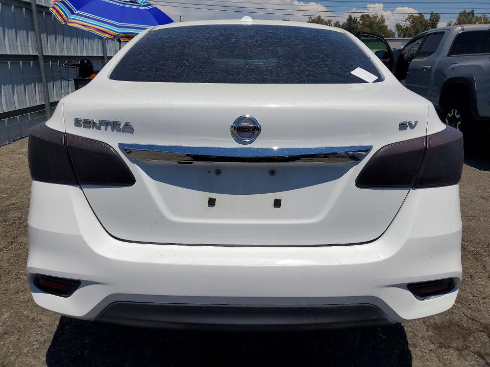 Продажа на аукционе авто 2018 Nissan Sentra, vin: 3N1AB7AP9JL624096, номер лота: 61057666