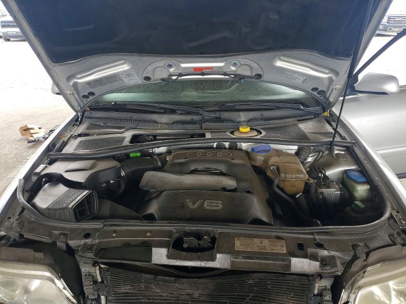 62282656 :رقم المزاد ، WAUAH28D8YA098150 vin ، 2000 Audi A4 مزاد بيع