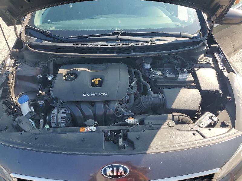 62630566 :رقم المزاد ، 3KPFK4A74HE039149 vin ، 2017 Kia Forte مزاد بيع