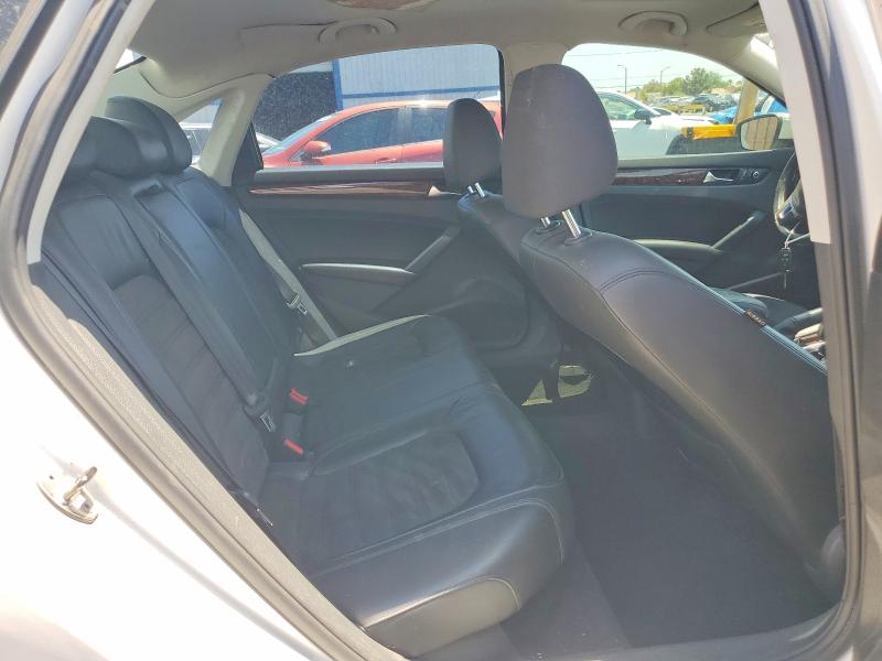 62301316 :رقم المزاد ، 1VWCN7A31DC106300 vin ، 2013 Volkswagen Passat مزاد بيع