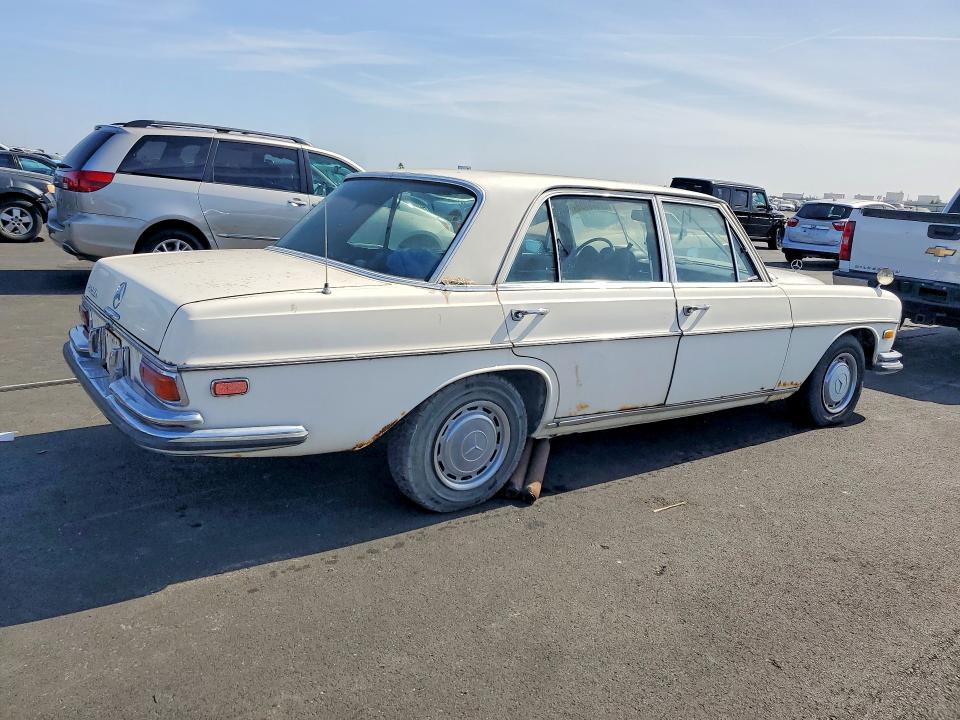 59184896 :رقم المزاد ، 10801912051279 vin ، 1970 Mercedes-benz 450 Sl مزاد بيع