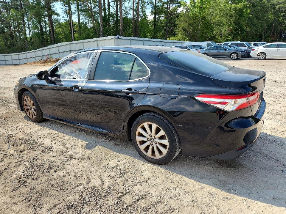 2018 Toyota Camry მანქანა იყიდება აუქციონზე, vin: 4T1B11HK2JU650701, აუქციონის ნომერი: 58041536