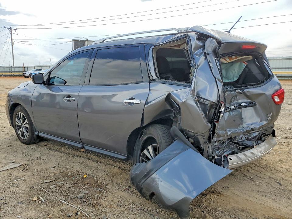 2017 Nissan Pathfinder მანქანა იყიდება აუქციონზე, vin: 5N1DR2MM6HC639375, აუქციონის ნომერი: 60013126