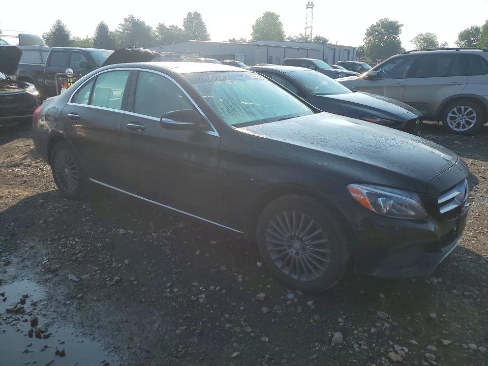 63175266 :رقم المزاد ، 55SWF4KB6FU056676 vin ، 2015 Mercedes-benz C مزاد بيع