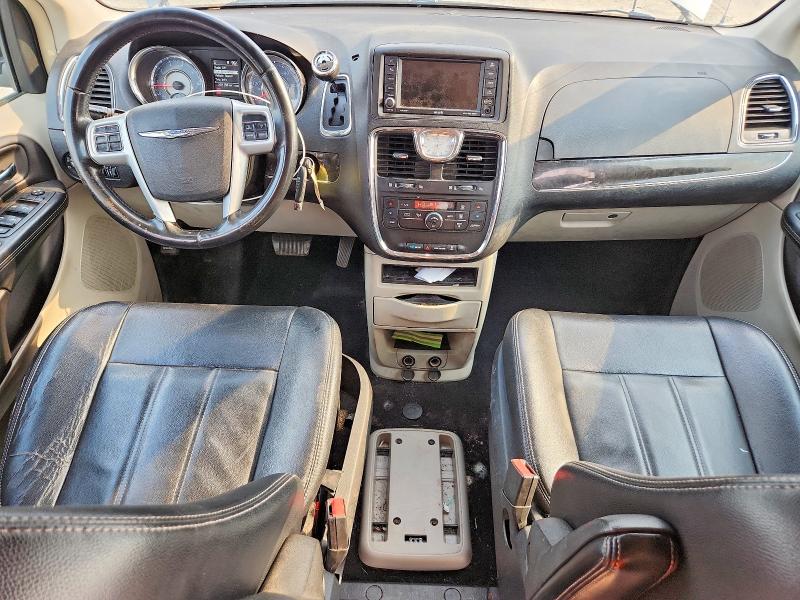 2015 Chrysler Town & Country მანქანა იყიდება აუქციონზე, vin: 2C4RC1BG1FR636634, აუქციონის ნომერი: 63430506