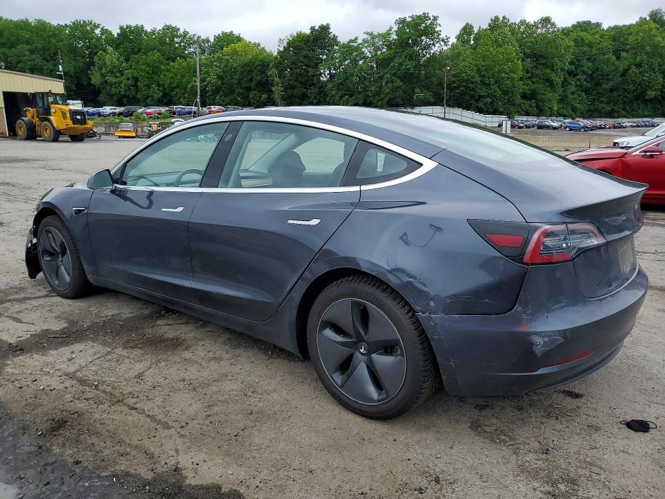 Продажа на аукционе авто 2018 Tesla Model 3, vin: 5YJ3E1EA5JF101995, номер лота: 79135435