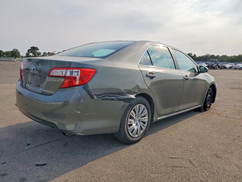 2014 Toyota Camry მანქანა იყიდება აუქციონზე, vin: 4T1BF1FK1EU768152, აუქციონის ნომერი: 61111616