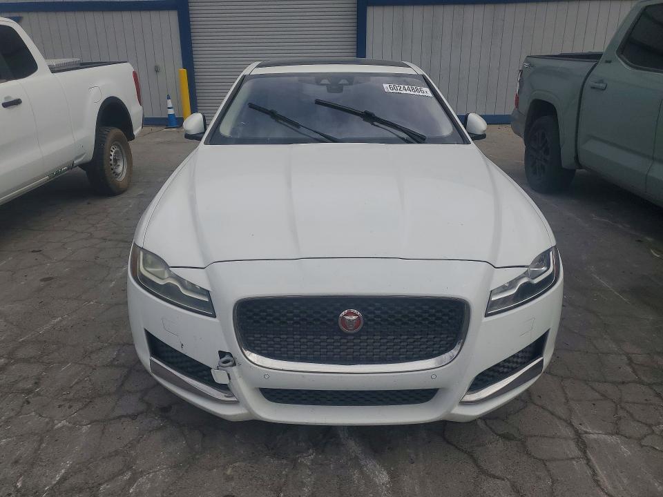 Продажа на аукционе авто 2016 Jaguar Xf, vin: SAJBE4BV8GCY13557, номер лота: 60244886