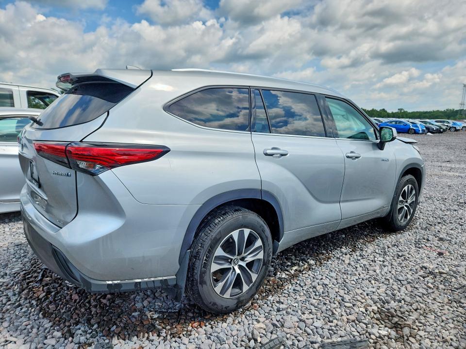 Продаж на аукціоні авто 2021 Toyota Highlander, vin: 5TDGBRCHXMS531174, номер лоту: 59302116