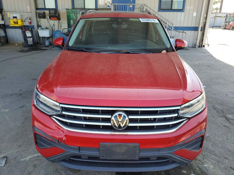 Продажа на аукционе авто 2022 Volkswagen Tiguan, vin: 3VV3B7AX7NM033658, номер лота: 63388516