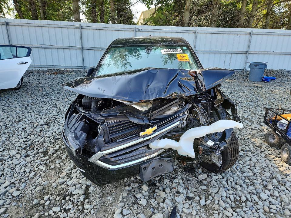 60049996 :رقم المزاد ، 2GNAXREV0J6352472 vin ، 2018 Chevrolet Equinox مزاد بيع