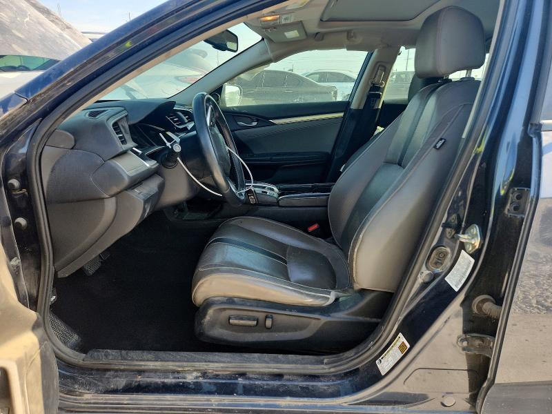 63028686 :رقم المزاد ، 19XFC1F79HE015613 vin ، 2017 Honda Civic مزاد بيع
