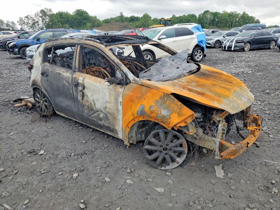 61750306 :رقم المزاد ، KNDP6CAC7L7835371 vin ، 2020 Kia Sportage مزاد بيع
