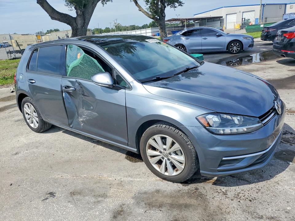 61701296 :رقم المزاد ، 3VWG57AU1MM001006 vin ، 2021 Volkswagen Golf مزاد بيع