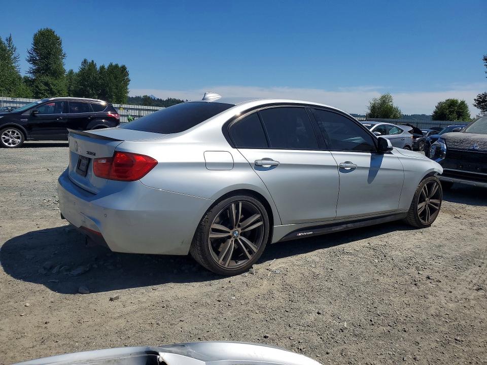 2015 Bmw 335 მანქანა იყიდება აუქციონზე, vin: WBA3A9C5XFK472688, აუქციონის ნომერი: 55477176