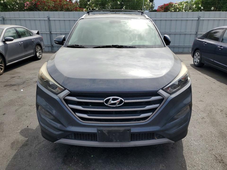 2017 Hyundai Tucson მანქანა იყიდება აუქციონზე, vin: KM8J33A29HU526348, აუქციონის ნომერი: 61082436