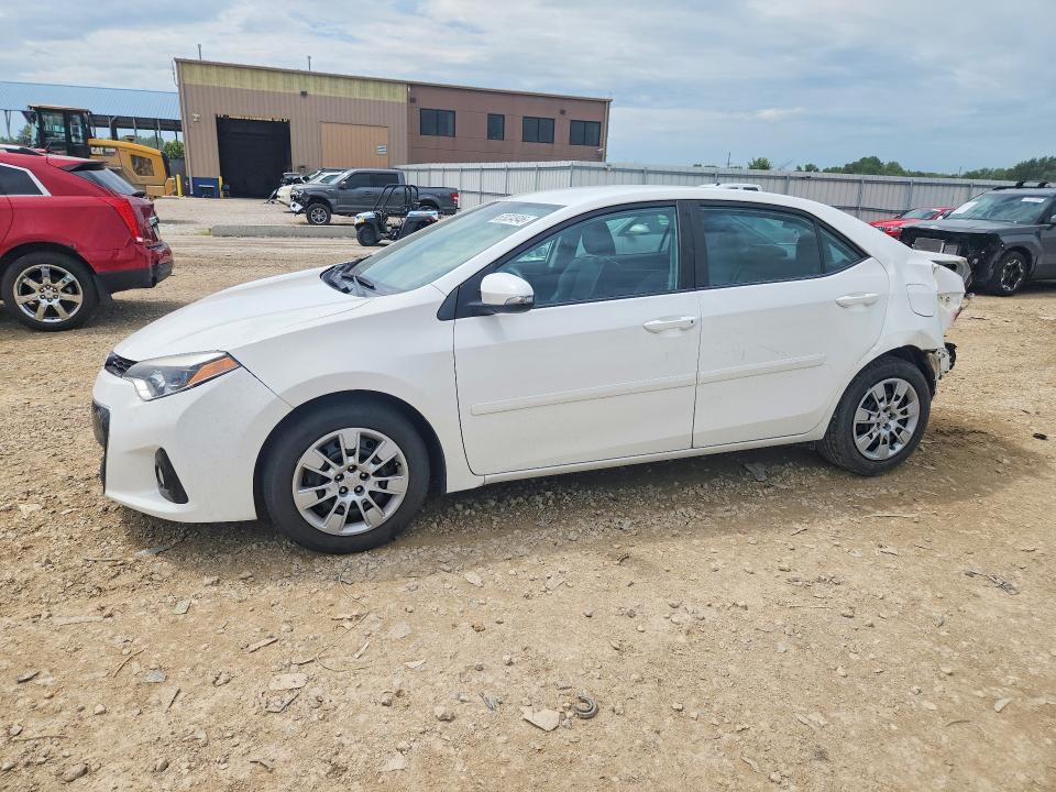 63034946 :رقم المزاد ، 5YFBURHE5GP556807 vin ، 2016 Toyota Corolla مزاد بيع