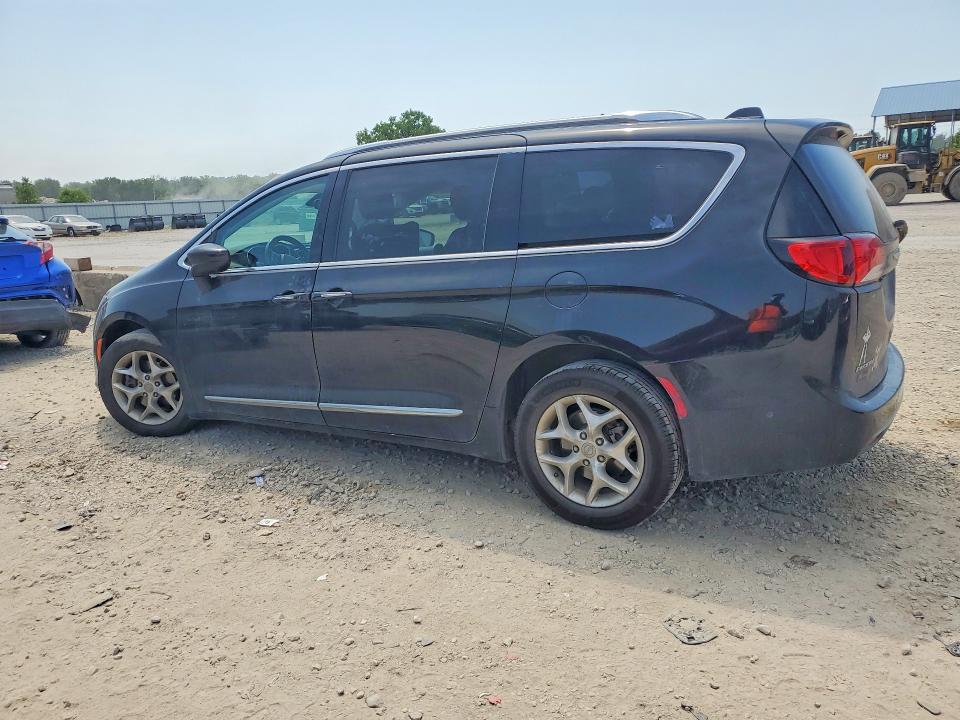 61776826 :رقم المزاد ، 2C4RC1EGXLR164943 vin ، 2020 Chrysler Pacifica مزاد بيع