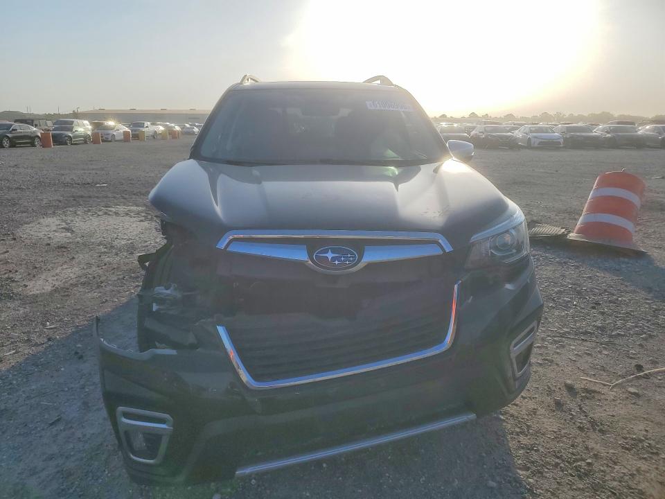 Продажа на аукционе авто 2020 Subaru Forester, vin: JF2SKAXC3LH566542, номер лота: 61006996