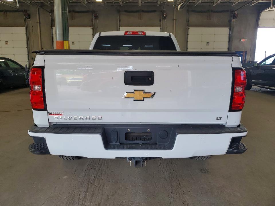 Продаж на аукціоні авто 2018 Chevrolet Silverado, vin: 3GCUKREC7JG474219, номер лоту: 61375126