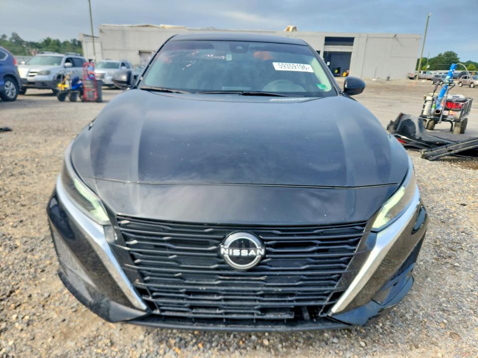 59359196 :رقم المزاد ، 1N4BL4BV5PN426186 vin ، 2023 Nissan Altima مزاد بيع