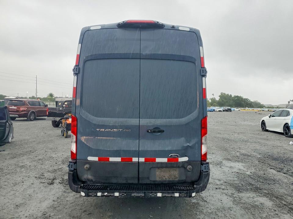 Продажа на аукционе авто 2020 Ford Transit, vin: 1FTBR3X81LKA72586, номер лота: 62546146