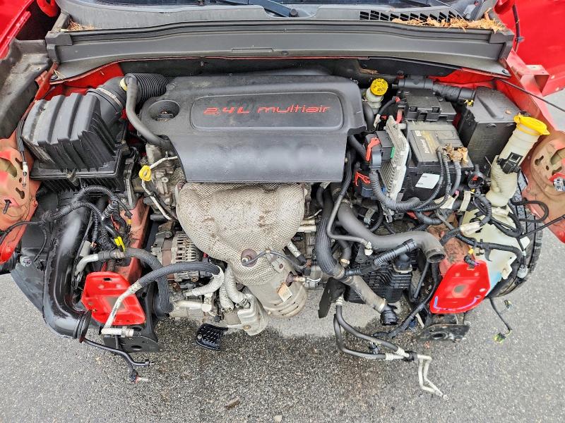 58735886 :رقم المزاد ، ZACCJBCT9FPC19201 vin ، 2015 Jeep Renegade مزاد بيع