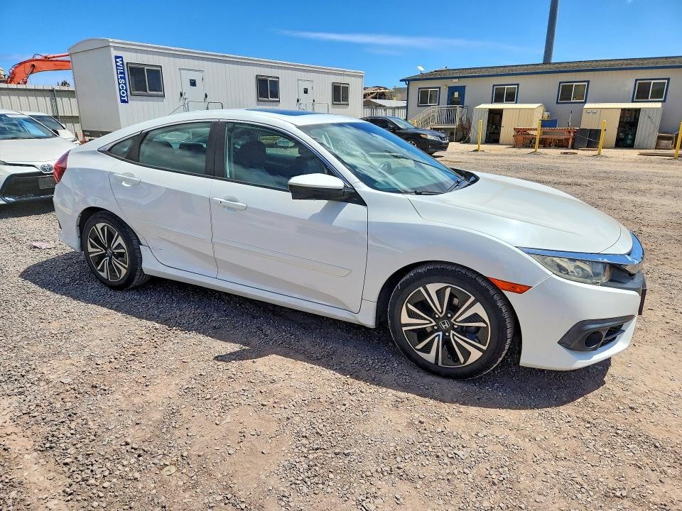 61216806 :رقم المزاد ، 2HGFC1F77GH652939 vin ، 2016 Honda Civic مزاد بيع