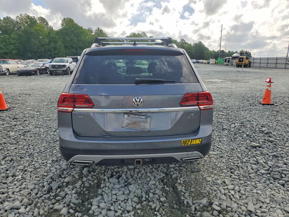 61171156 :رقم المزاد ، 1V2LR2CA5JC535911 vin ، 2018 Volkswagen Atlas مزاد بيع