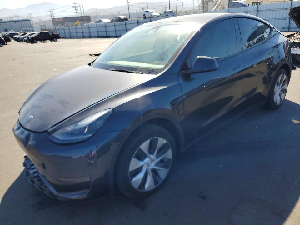 60527076 :رقم المزاد ، 7SAYGDED8RF037008 vin ، 2024 Tesla Model Y مزاد بيع