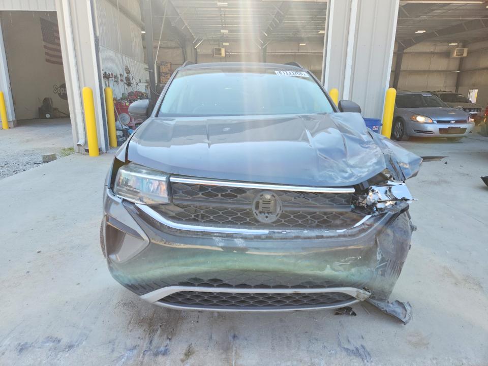 2022 Volkswagen Taos მანქანა იყიდება აუქციონზე, vin: 3VVCX7B28NM036475, აუქციონის ნომერი: 61333706