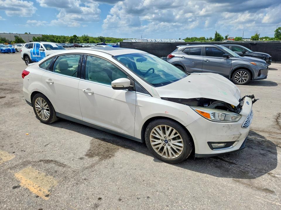 Продажа на аукционе авто 2017 Ford Focus, vin: 1FADP3J27HL269871, номер лота: 62056056