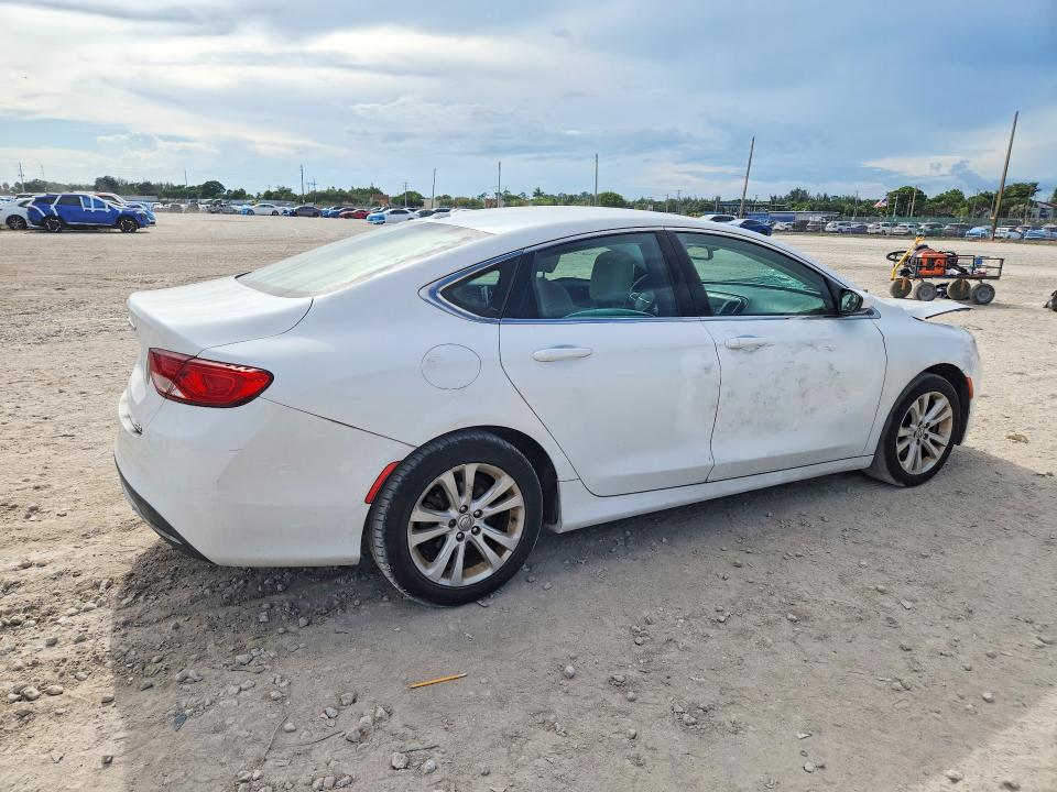 85966185 :رقم المزاد ، 1C3CCCAB1FN611371 vin ، 2015 Chrysler 200 مزاد بيع