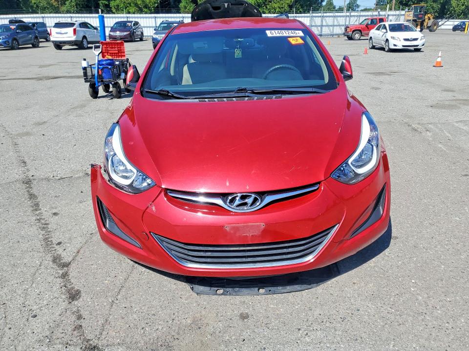 61401246 :رقم المزاد ، KMHDH4AE1GU526566 vin ، 2016 Hyundai Elantra مزاد بيع