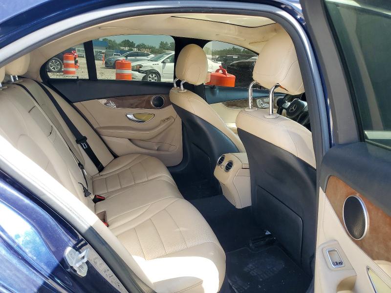 2016 Mercedes-benz C მანქანა იყიდება აუქციონზე, vin: 55SWF4JB9GU115545, აუქციონის ნომერი: 61796036