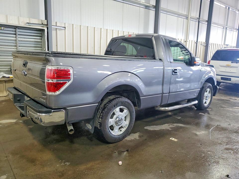 61879596 :رقم المزاد ، 1FTMF1CM3EFA38329 vin ، 2014 Ford F150 مزاد بيع