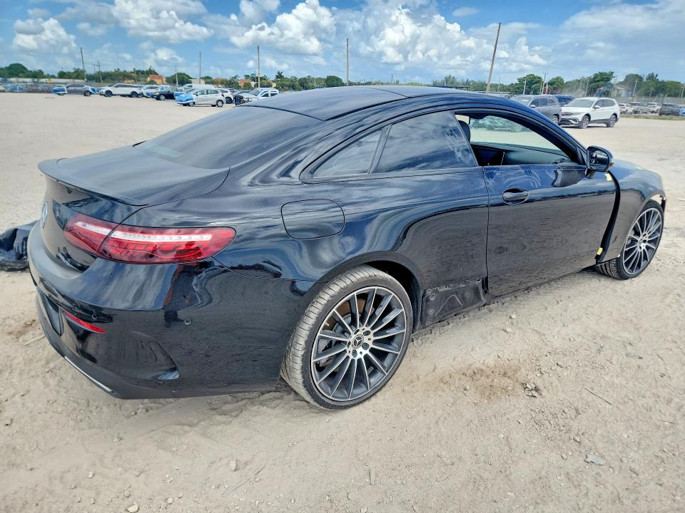 Продажа на аукционе авто 2022 Mercedes-benz E, vin: W1K1J5JB4NF177000, номер лота: 61572276
