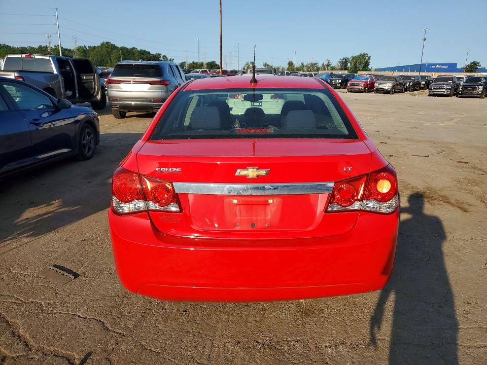 62234186 :رقم المزاد ، 1G1PC5SB8E7439343 vin ، 2014 Chevrolet Cruze مزاد بيع