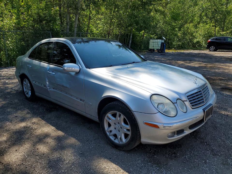 60365806 :رقم المزاد ، WDBUF65J25A664921 vin ، 2005 Mercedes-benz E مزاد بيع