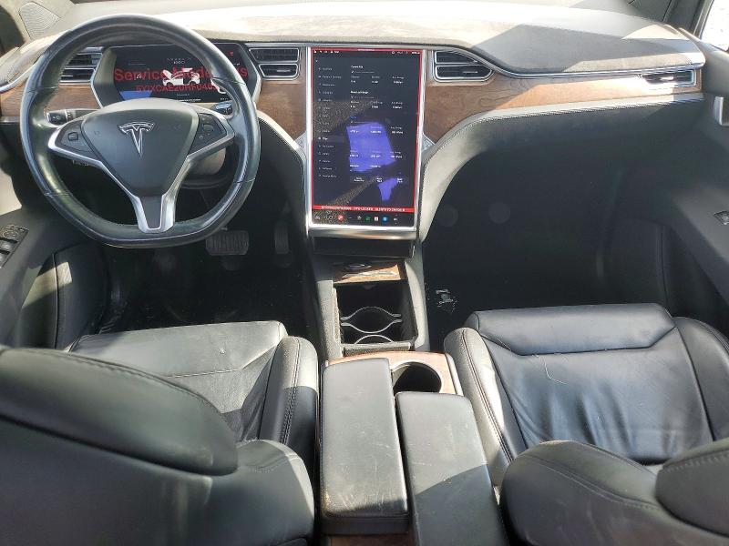 2017 Tesla Model X მანქანა იყიდება აუქციონზე, vin: 5YJXCAE20HF046303, აუქციონის ნომერი: 61893126